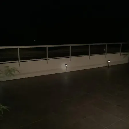 Apartamento 34m2 Avec La Terrasse 60m2, Aperçu Mer, Parking, Clim, à 150 M,wi-fi, Piscine